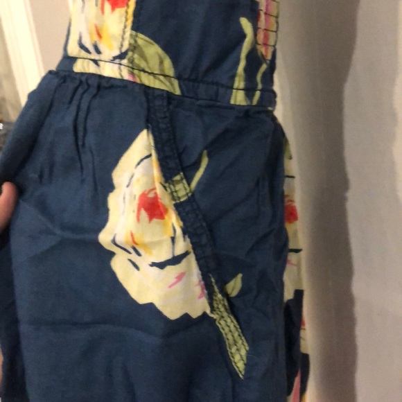 Floral Sweetheart Dress with Pockets - Picture 2 of 4